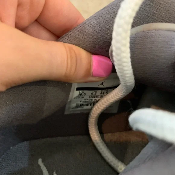 Air Jordan 11 Retro Low 10.5 cool grey/ gun smoke